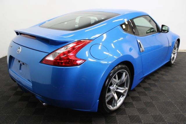 Used 2009 Nissan 370Z Coupe w/ Sport Pkg RWD image 5