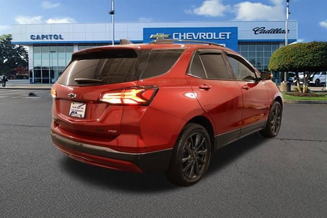 Used 2022 Chevrolet Equinox RS w/ RS Leather Package image 2