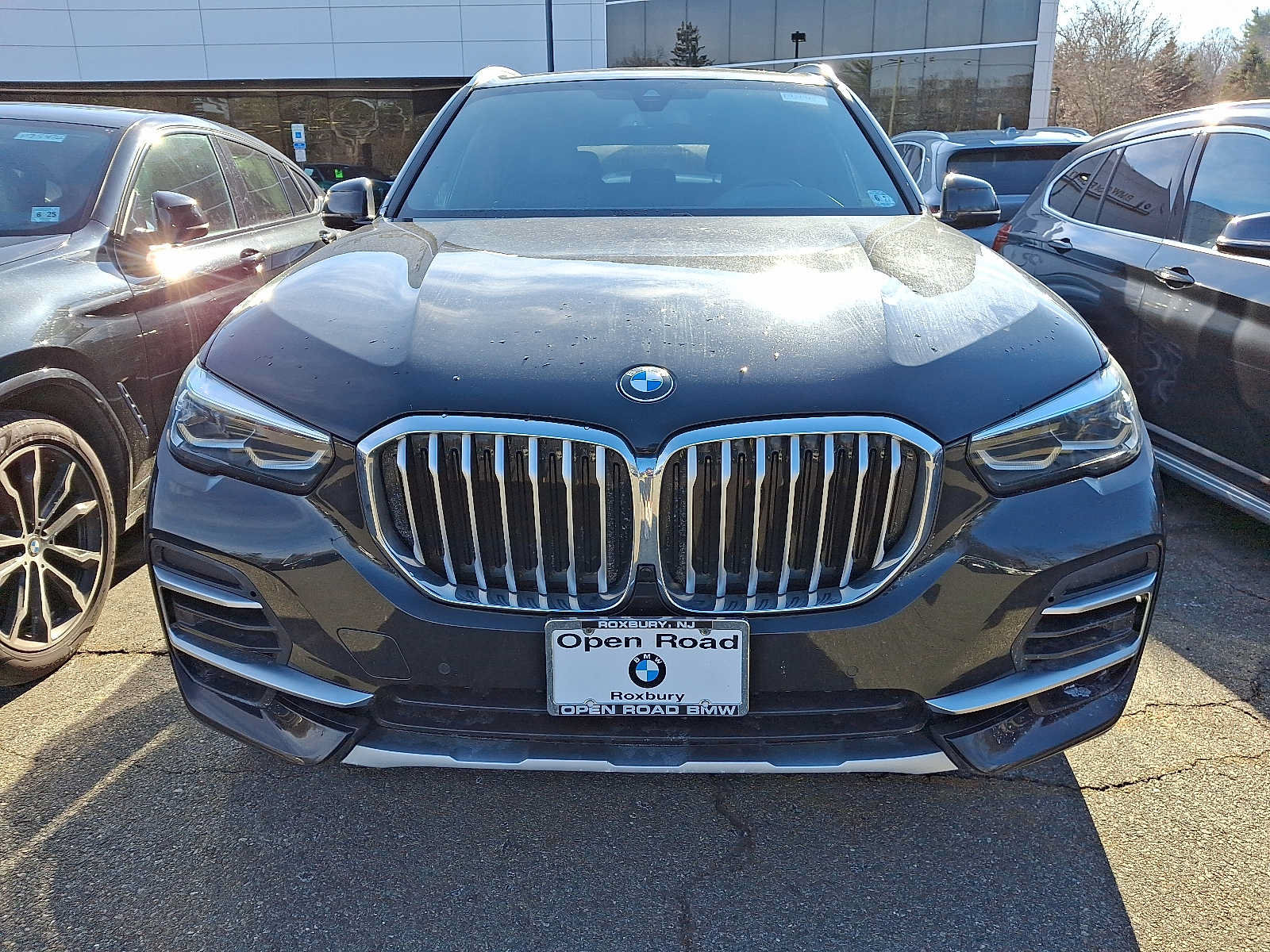Used 2023 BMW X5 xDrive40i w/ Premium Package AWD/4WD image 2