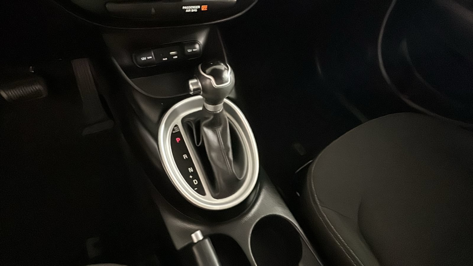 Used 2019 Kia Soul FWD image 25