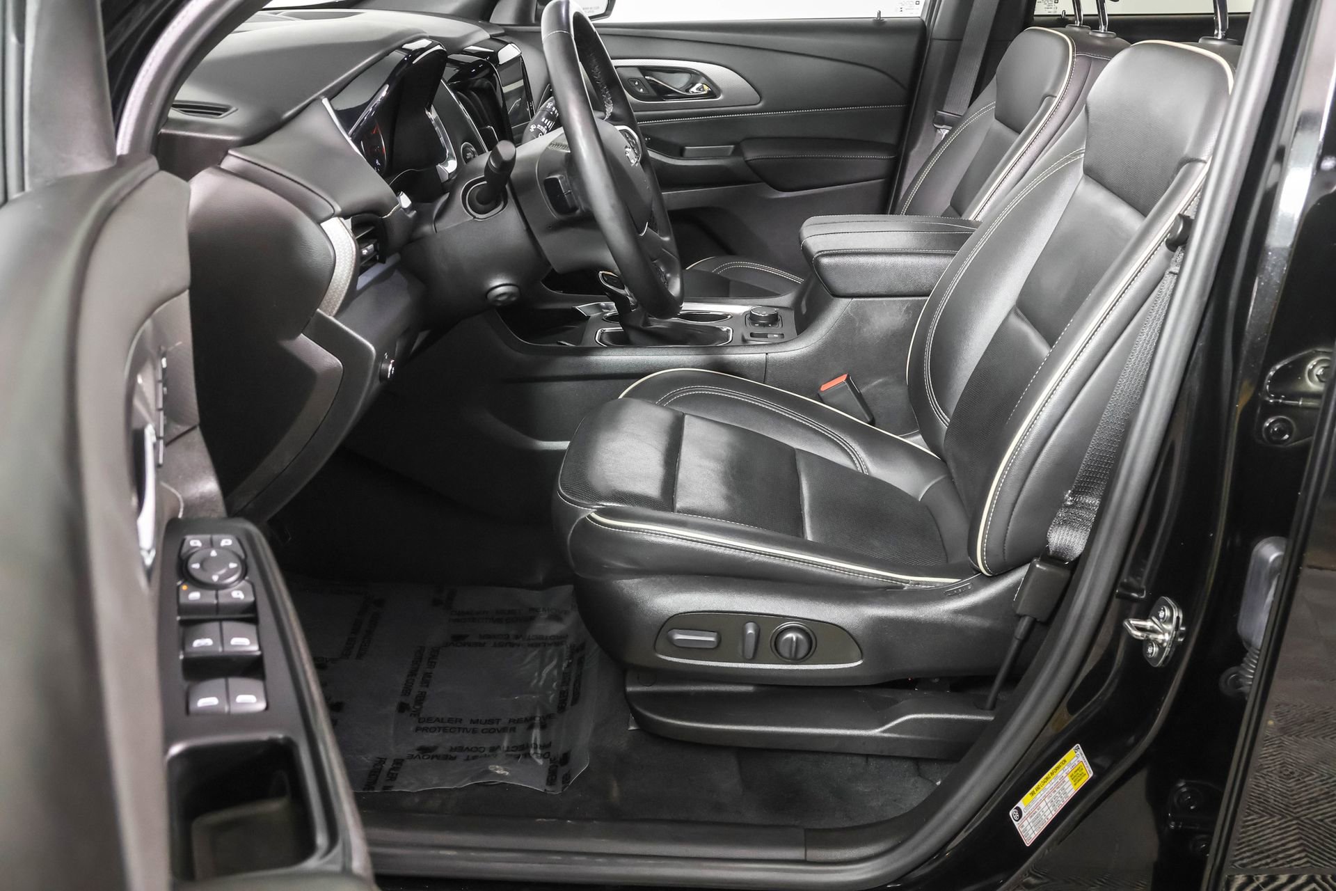 Used 2023 Chevrolet Traverse Premier w/ Redline Edition AWD/4WD image 23