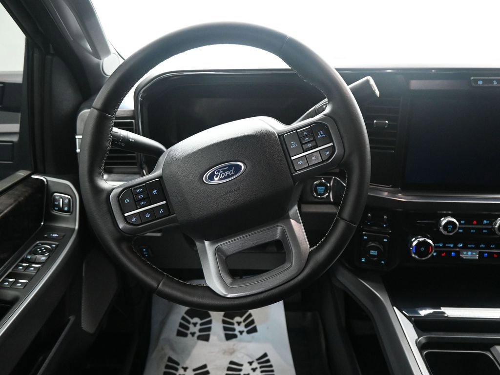 Used 2025 Ford F250 Lariat w/ FX4 Off-Road Package image 15