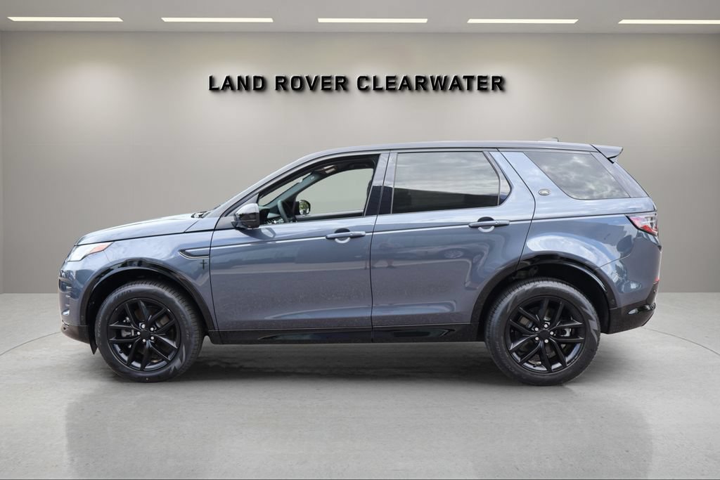Used 2024 Land Rover Discovery Sport Dynamic SE AWD/4WD image 2