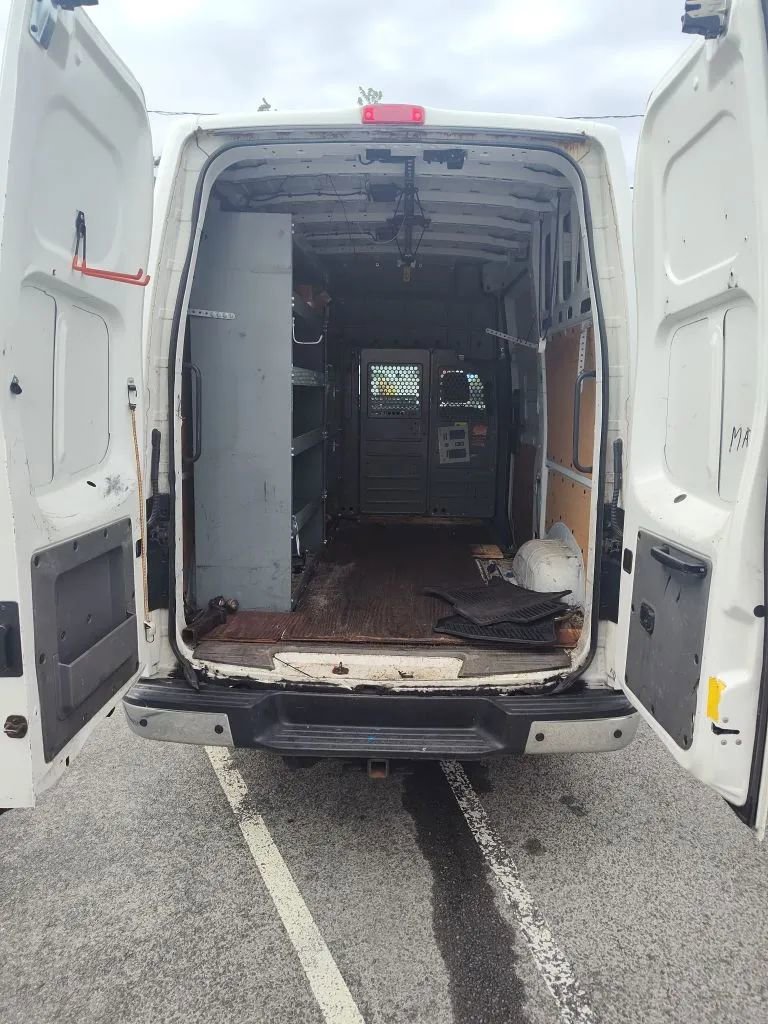 Used 2017 Nissan NV 3500 SL image 9