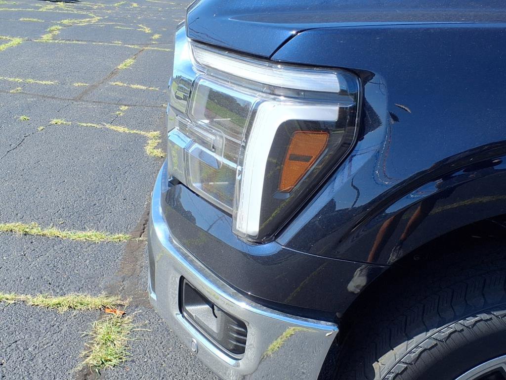 New 2025 Ford F150 Lariat w/ Equipment Group 502A High image 4