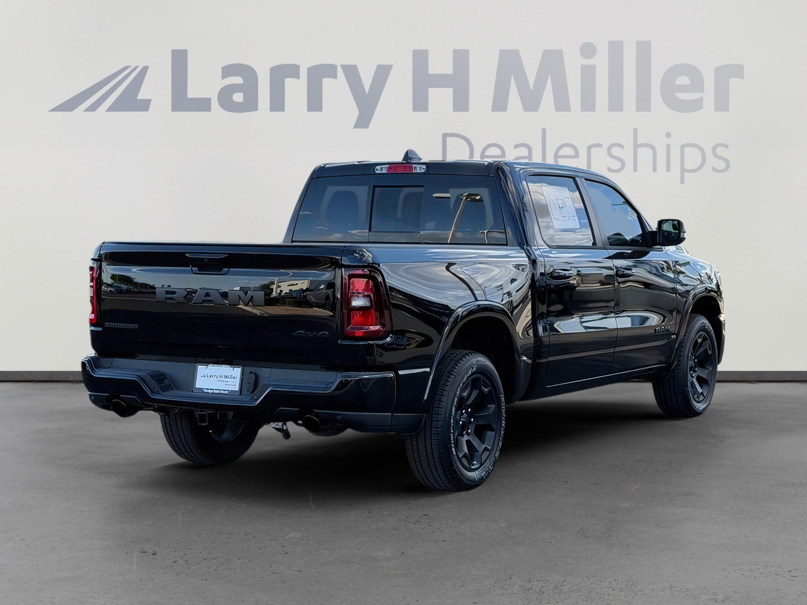 New 2026 RAM 1500 Big Horn AWD/4WD image 6