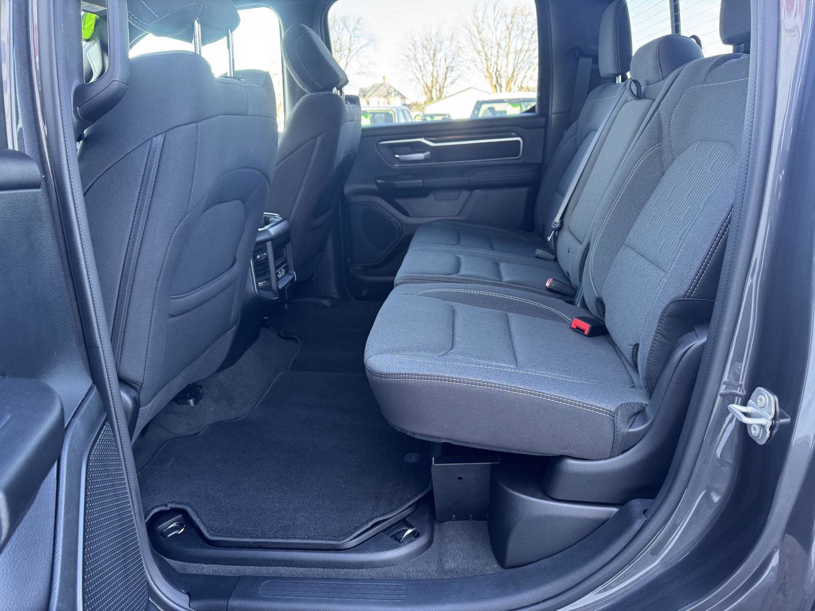 Used 2024 RAM 1500 Big Horn image 24