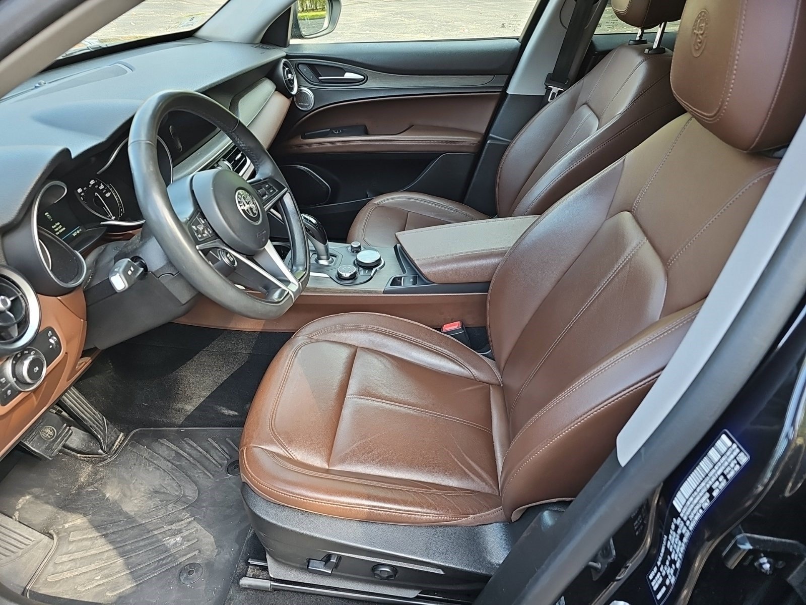Used 2018 Alfa Romeo Stelvio Ti AWD/4WD image 18