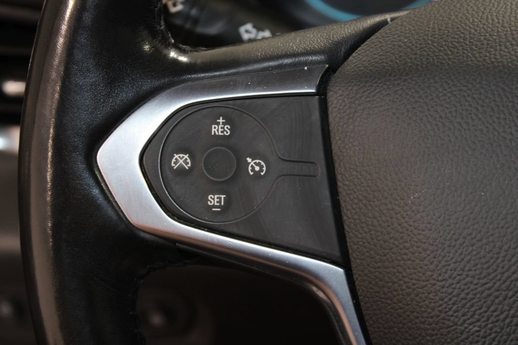 Used 2021 Chevrolet Traverse LT AWD/4WD image 34