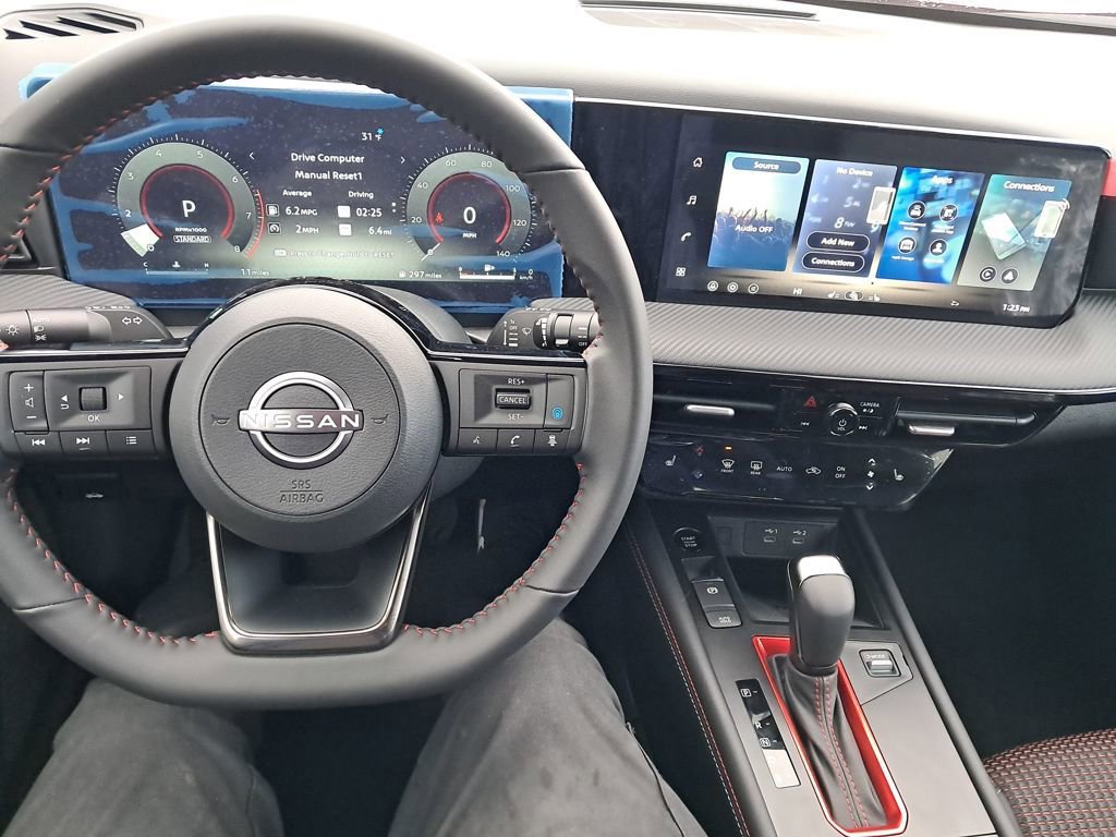 New 2026 Nissan Kicks SR w/ Cold Weather Package AWD/4WD image 13
