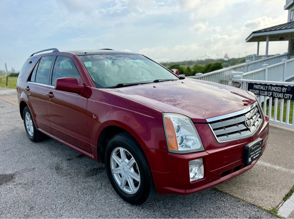 Used 2004 Cadillac SRX w/ Preferred Equipment Group RWD image 3