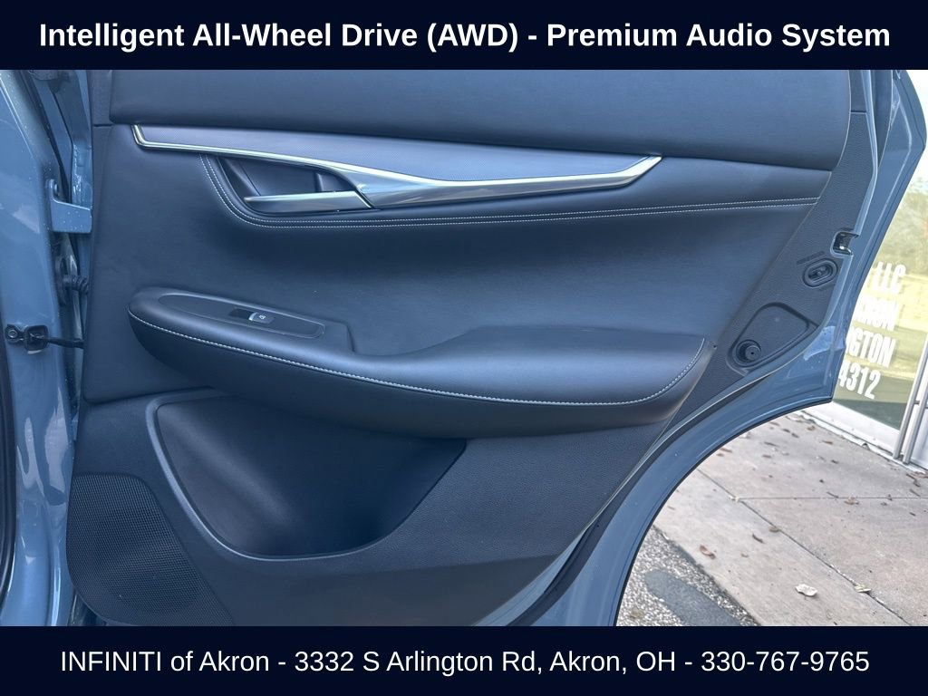 Used 2024 INFINITI QX55 Luxe w/ Cargo Package image 29