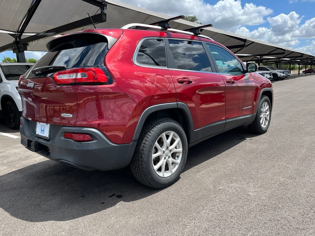 Used 2017 Jeep Cherokee Latitude w/ Safety/Convenience Group AWD/4WD image 4