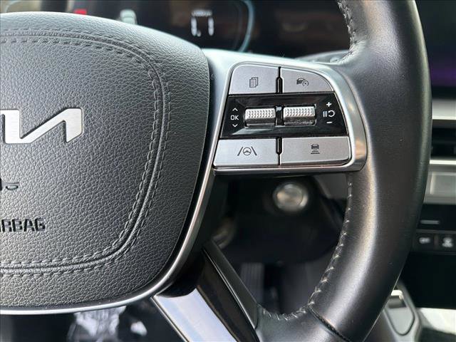Used 2025 Kia Telluride S image 16