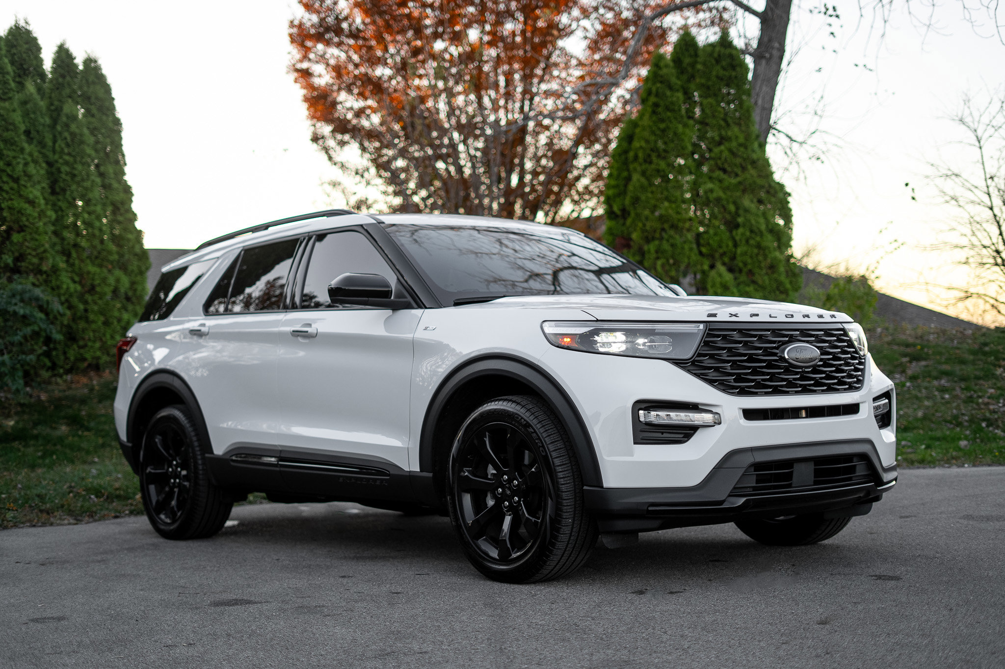 Used 2023 Ford Explorer ST-Line image 3
