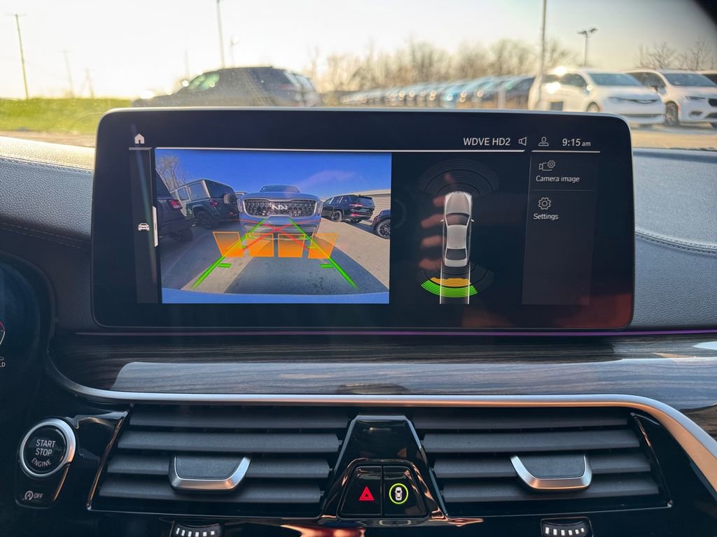 Used 2022 BMW 530i xDrive w/ Premium Package image 18