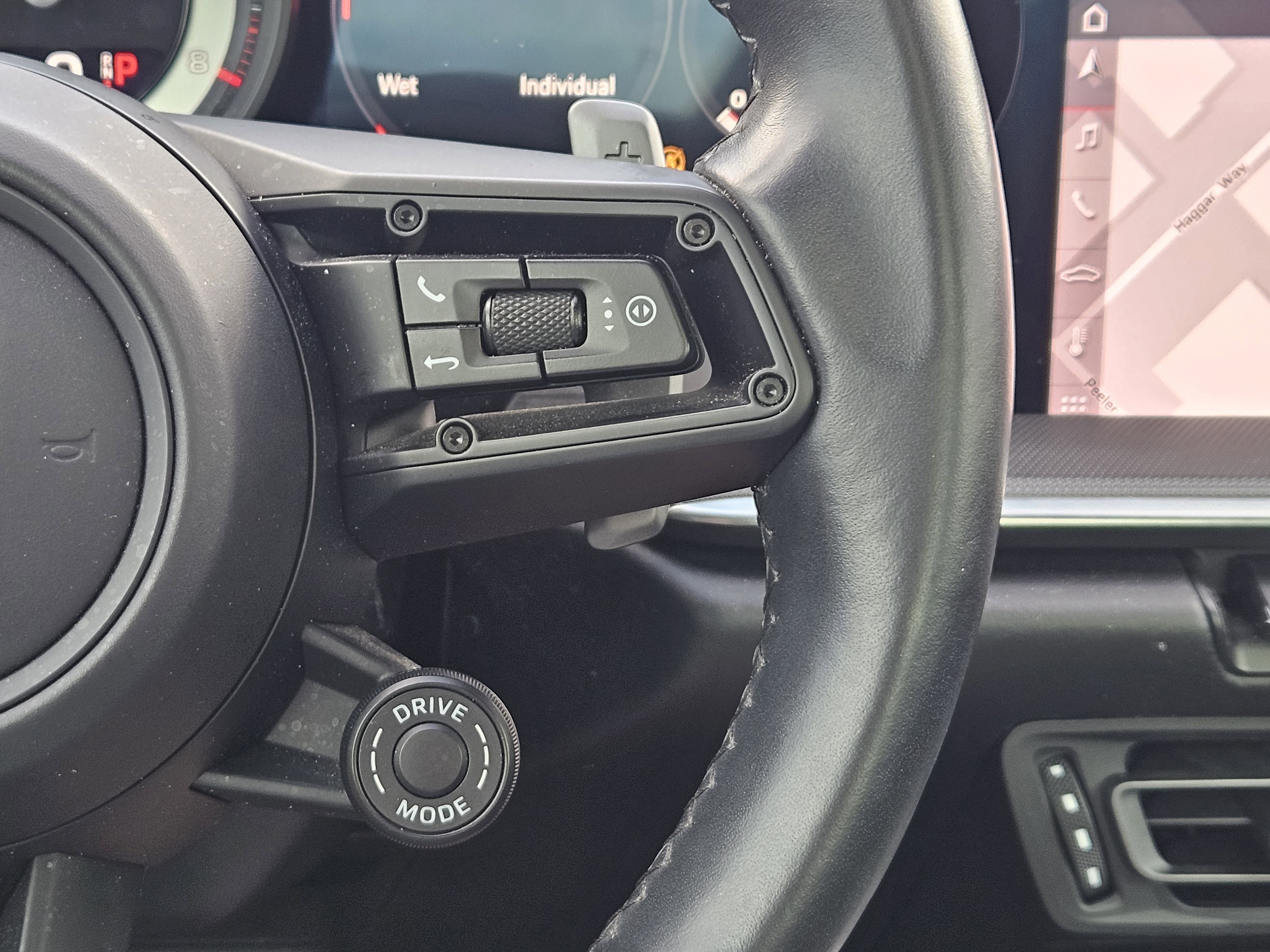 Certified 2020 Porsche 911 Carrera 4S image 27