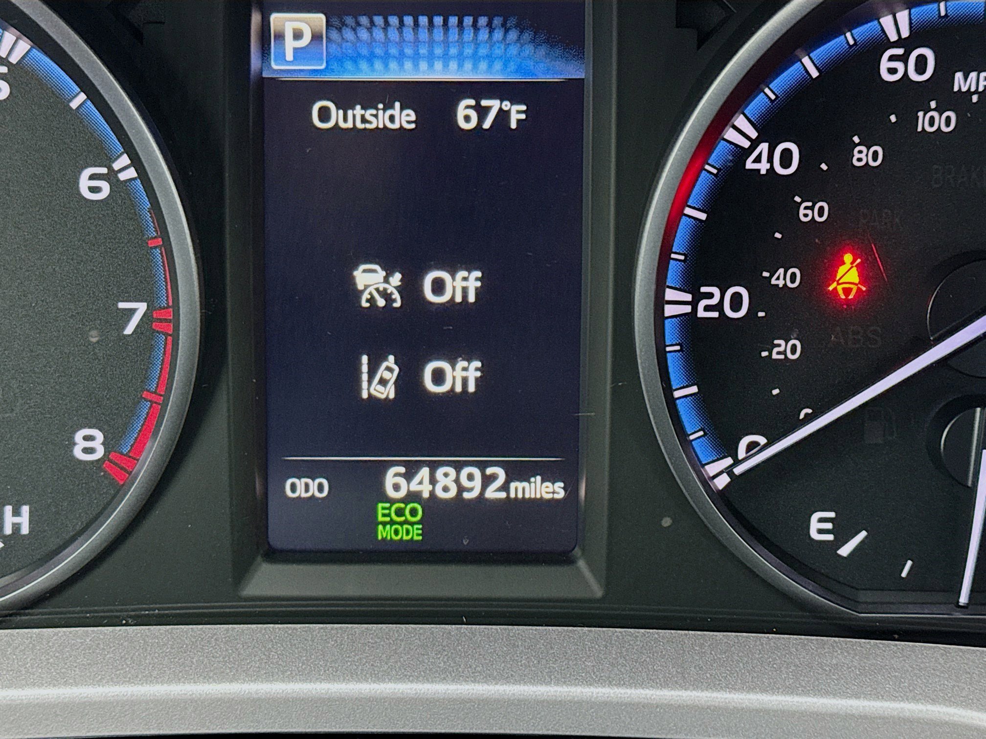 Used 2018 Toyota RAV4 LE w/ All Weather Liner Package FWD image 8