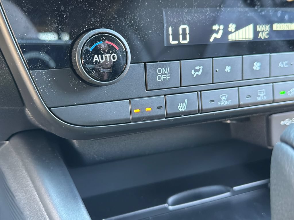 Certified 2026 Subaru Outback Limited AWD/4WD image 26