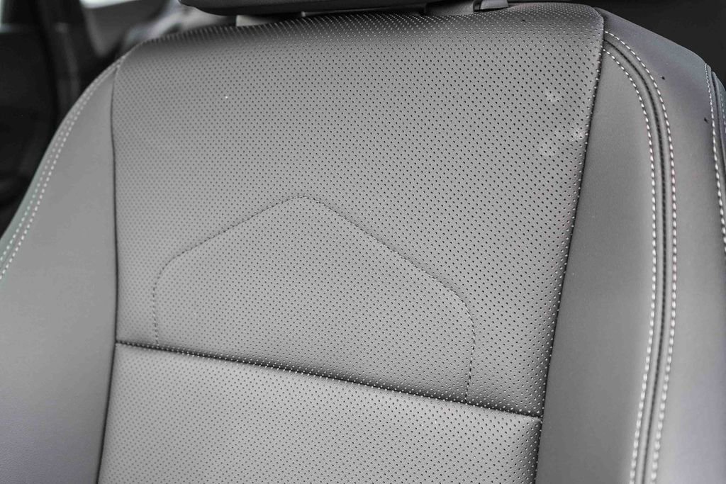 Used 2025 BMW X1 xDrive28i w/ Technology Package image 26