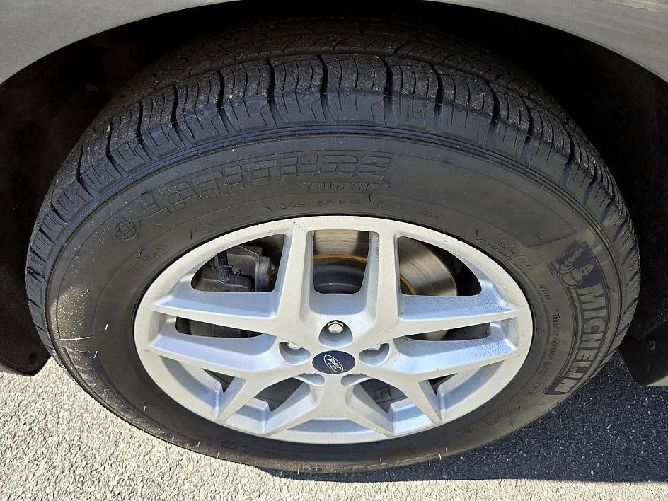 Used 2021 Ford Edge SEL image 19