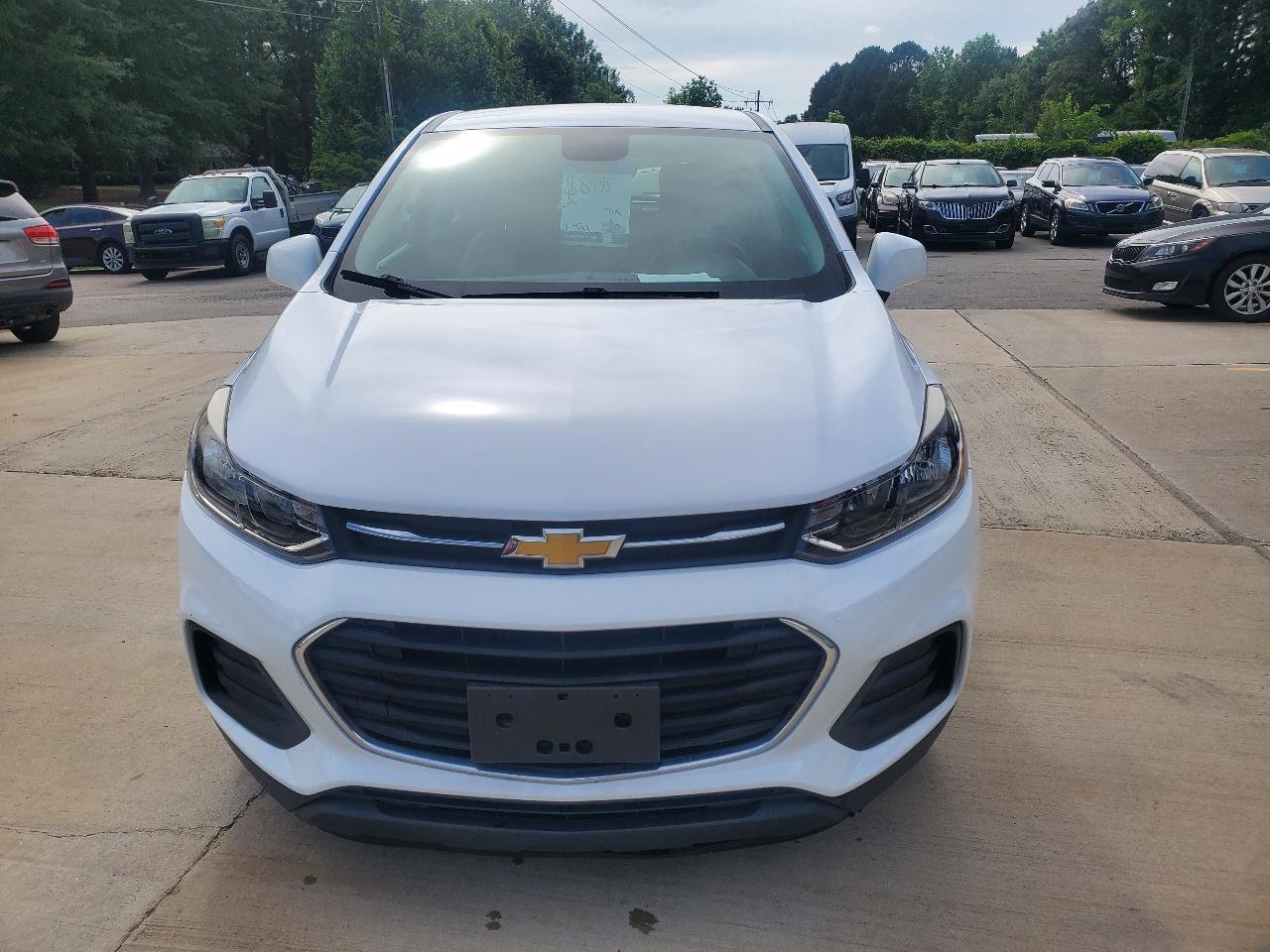 Used 2018 Chevrolet Trax LS FWD image 2