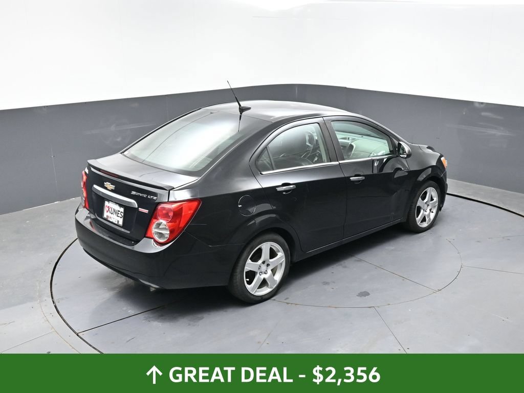 Used 2014 Chevrolet Sonic LTZ FWD image 40
