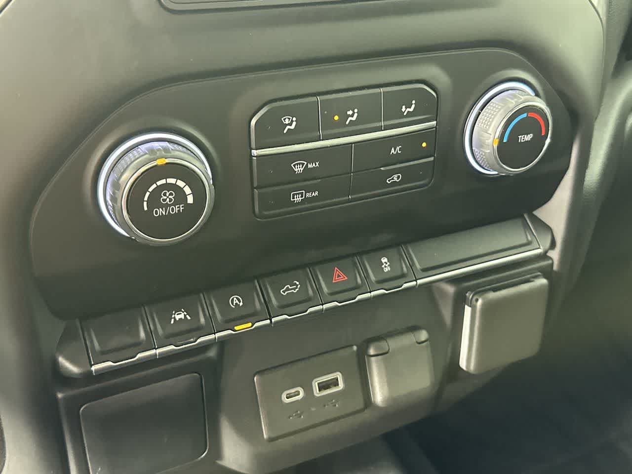 Used 2022 Chevrolet Silverado 1500 Custom AWD/4WD image 18