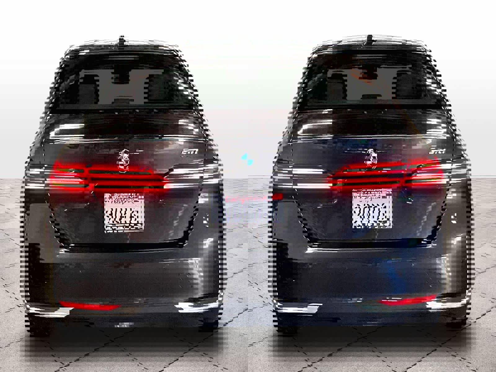 Used 2026 BMW 530i w/ Premium Package image 6