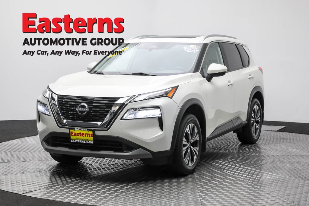 Used 2022 Nissan Rogue SV w/ SV Premium Package image 1