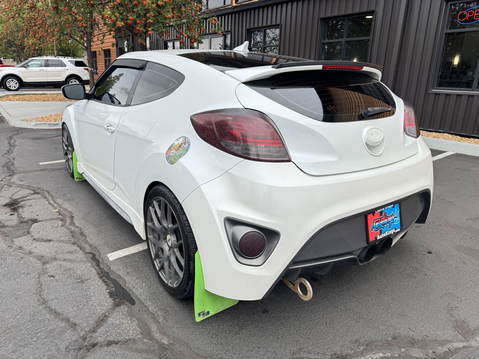 Used 2013 Hyundai Veloster Turbo FWD image 3