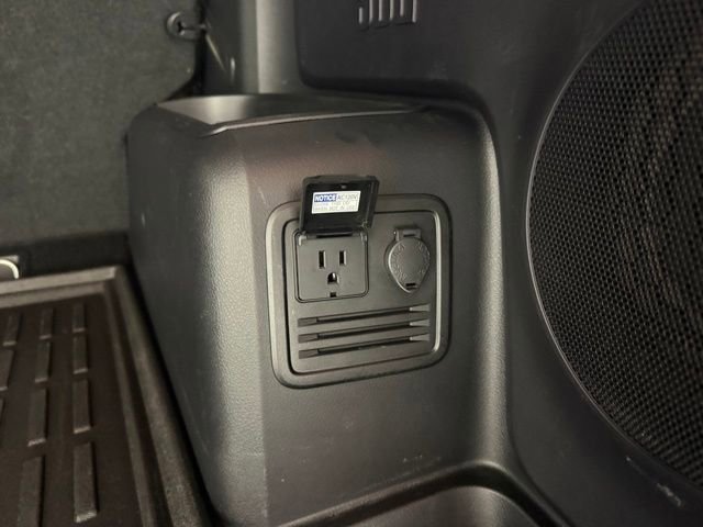 Used 2023 Toyota 4Runner Limited image 8