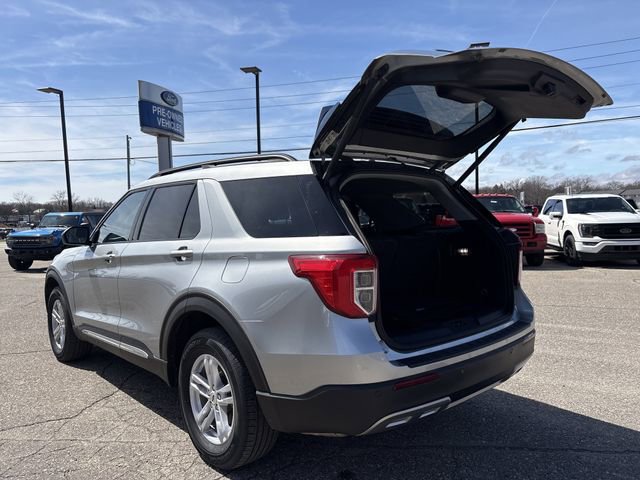 Certified 2023 Ford Explorer XLT w/ Equipment Group 202A image 17
