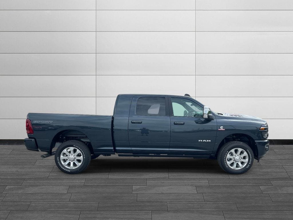 New 2026 RAM 2500 Laramie AWD/4WD image 2