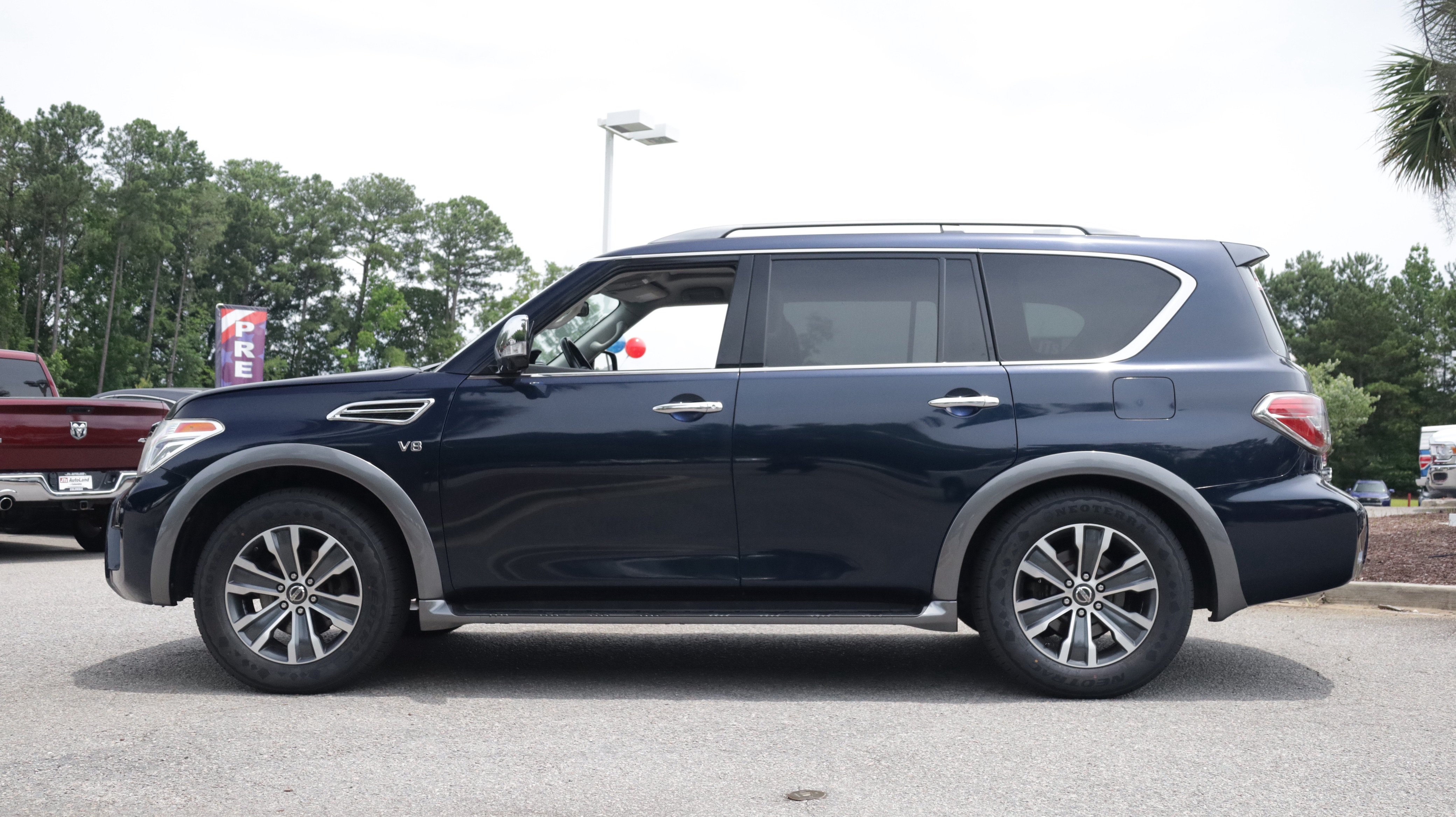 Used 2019 Nissan Armada SL w/ Premium Package RWD image 2