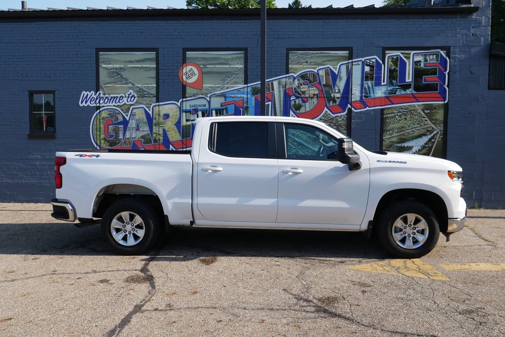 Used 2023 Chevrolet Silverado 1500 LT AWD/4WD image 19