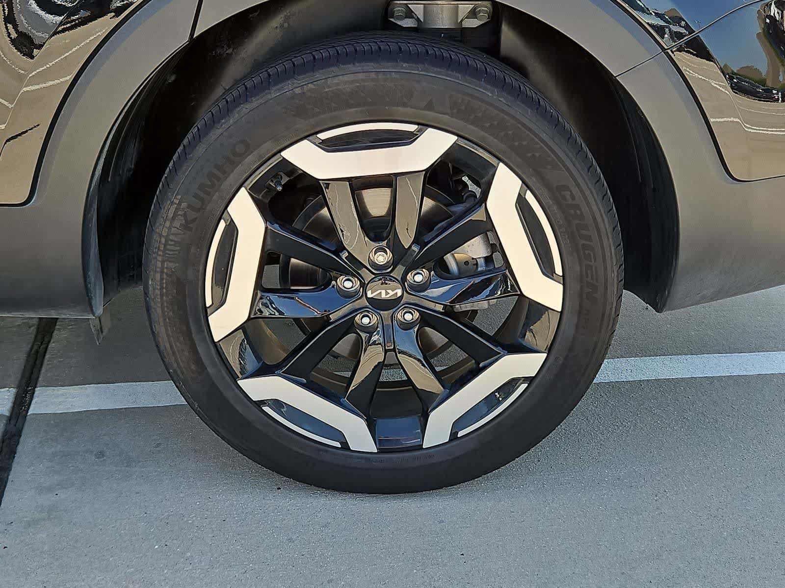 Used 2024 Kia Telluride S FWD image 13