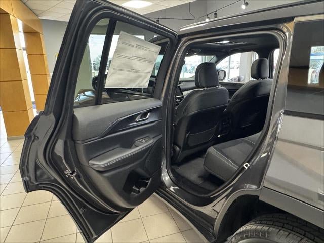 New 2026 Jeep Grand Cherokee Laredo X AWD/4WD image 43