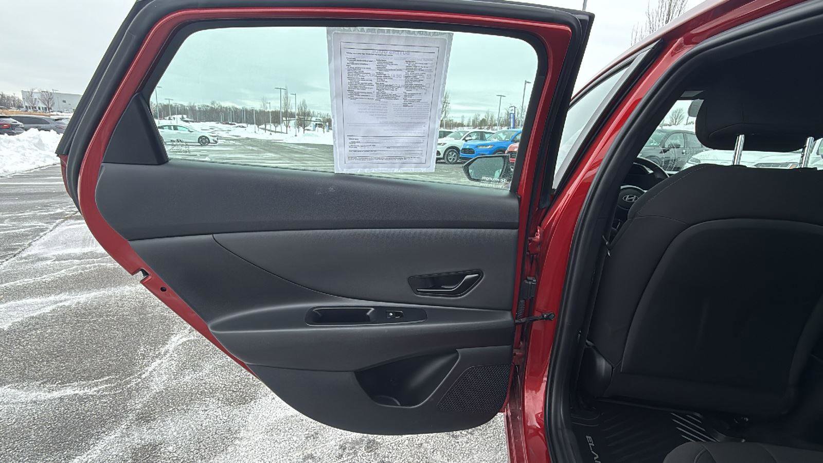 Used 2025 Hyundai Elantra Sport image 21