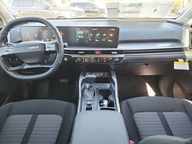 New 2026 Kia Sorento LX FWD image 8