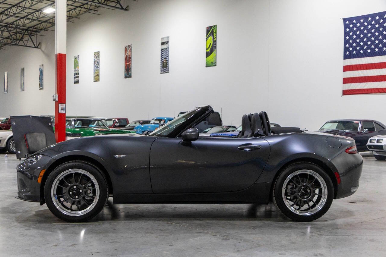 Used 2024 MAZDA MX-5 Miata Grand Touring image 3