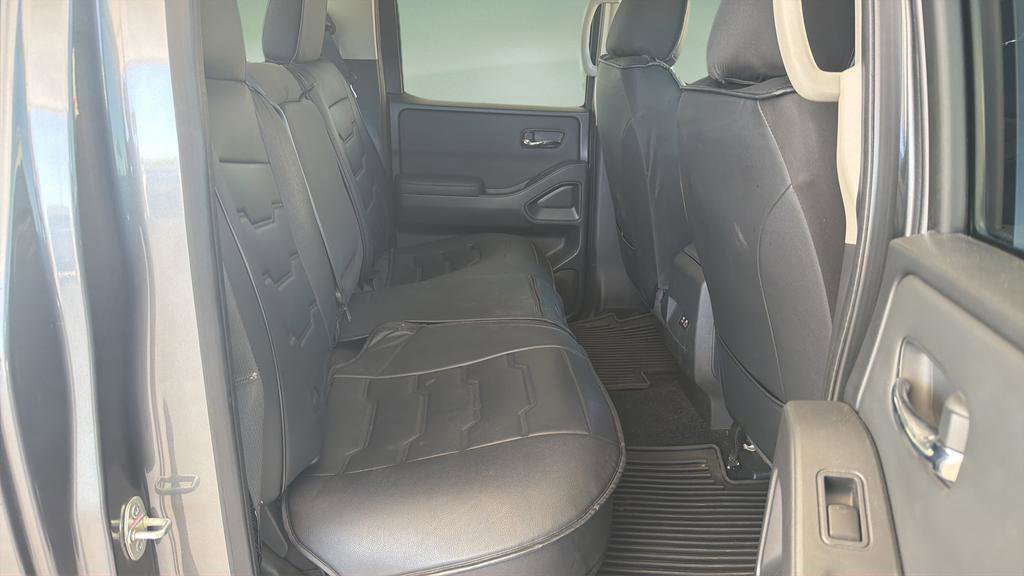 Certified 2022 Nissan Frontier SV w/ Technology Package AWD/4WD image 14