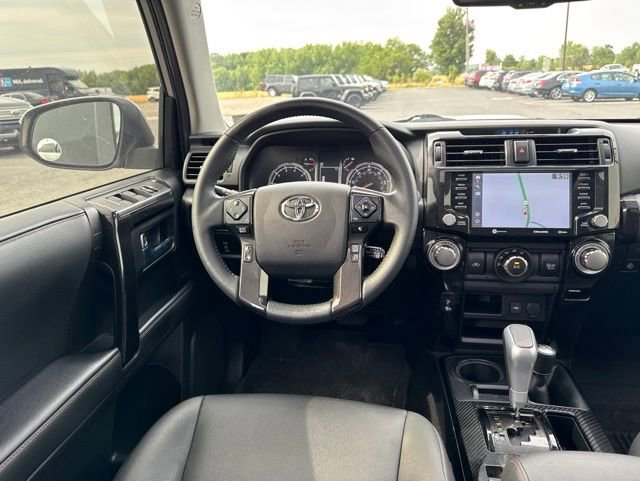 Used 2021 Toyota 4Runner TRD Off-Road Premium w/ Moonroof Package AWD/4WD image 30
