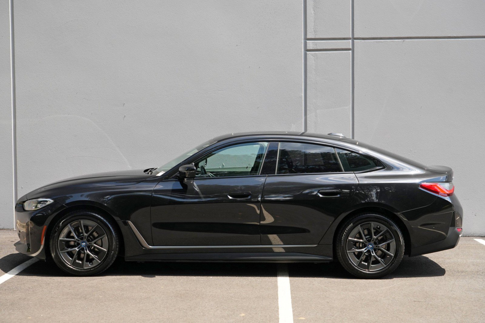 Used 2023 BMW i4 eDrive35 RWD image 48