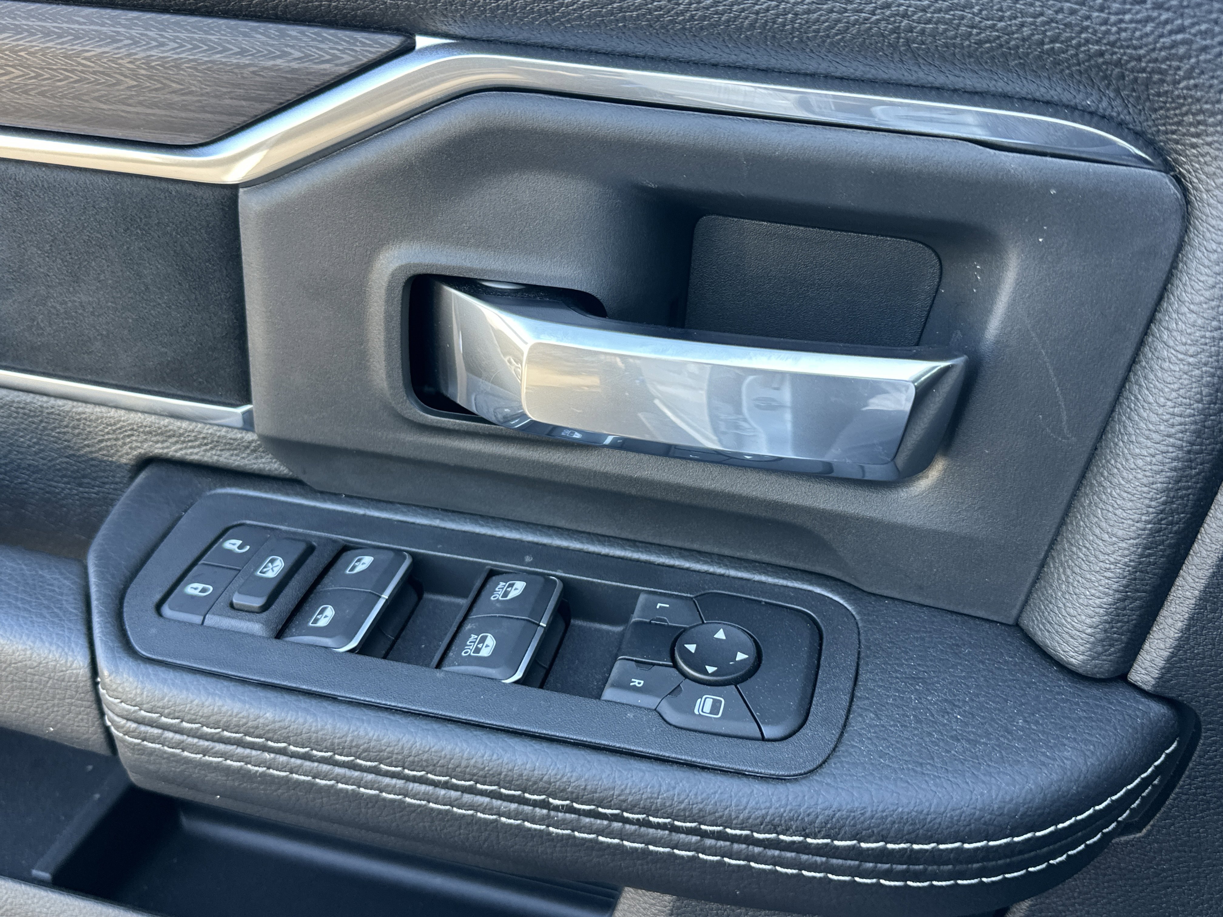 New 2026 RAM 5500 Laramie w/ Laramie Trim Package image 12