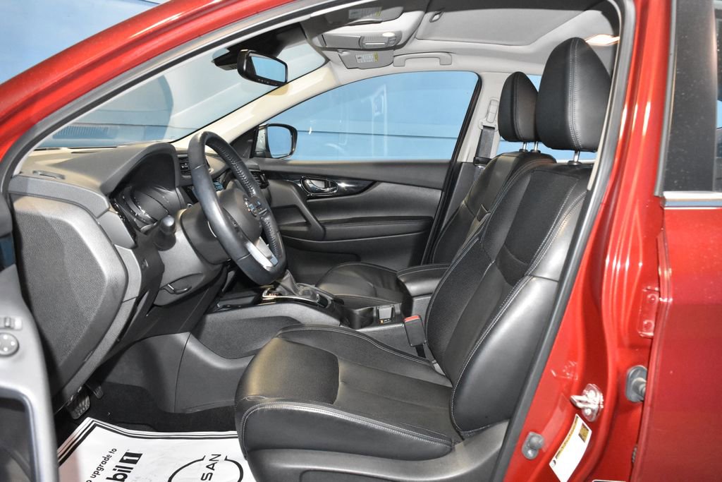 Certified 2022 Nissan Rogue Sport SL w/ Premium Package image 8