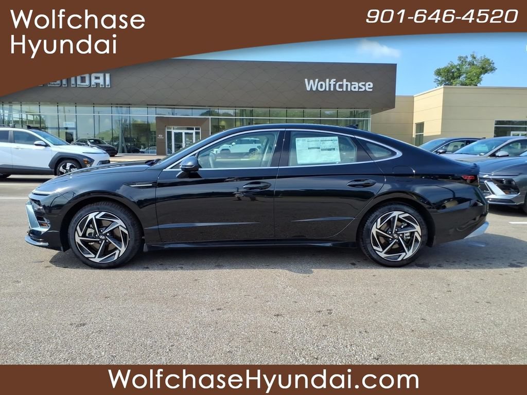 New 2026 Hyundai Sonata SEL FWD image 2