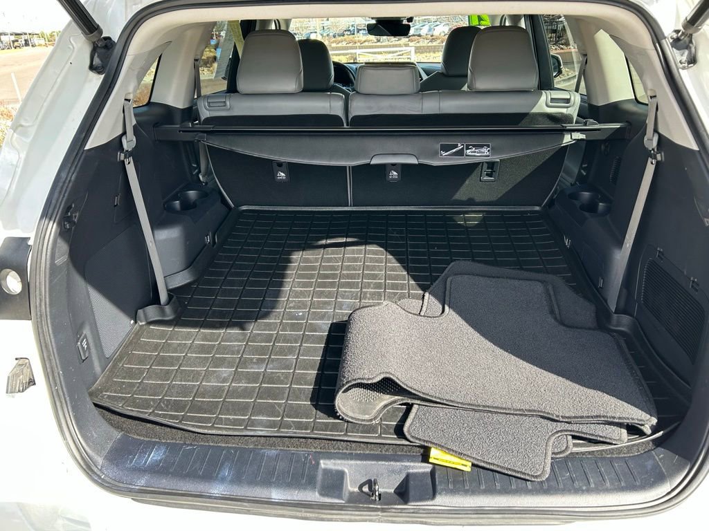 Used 2021 Toyota Highlander Limited image 26