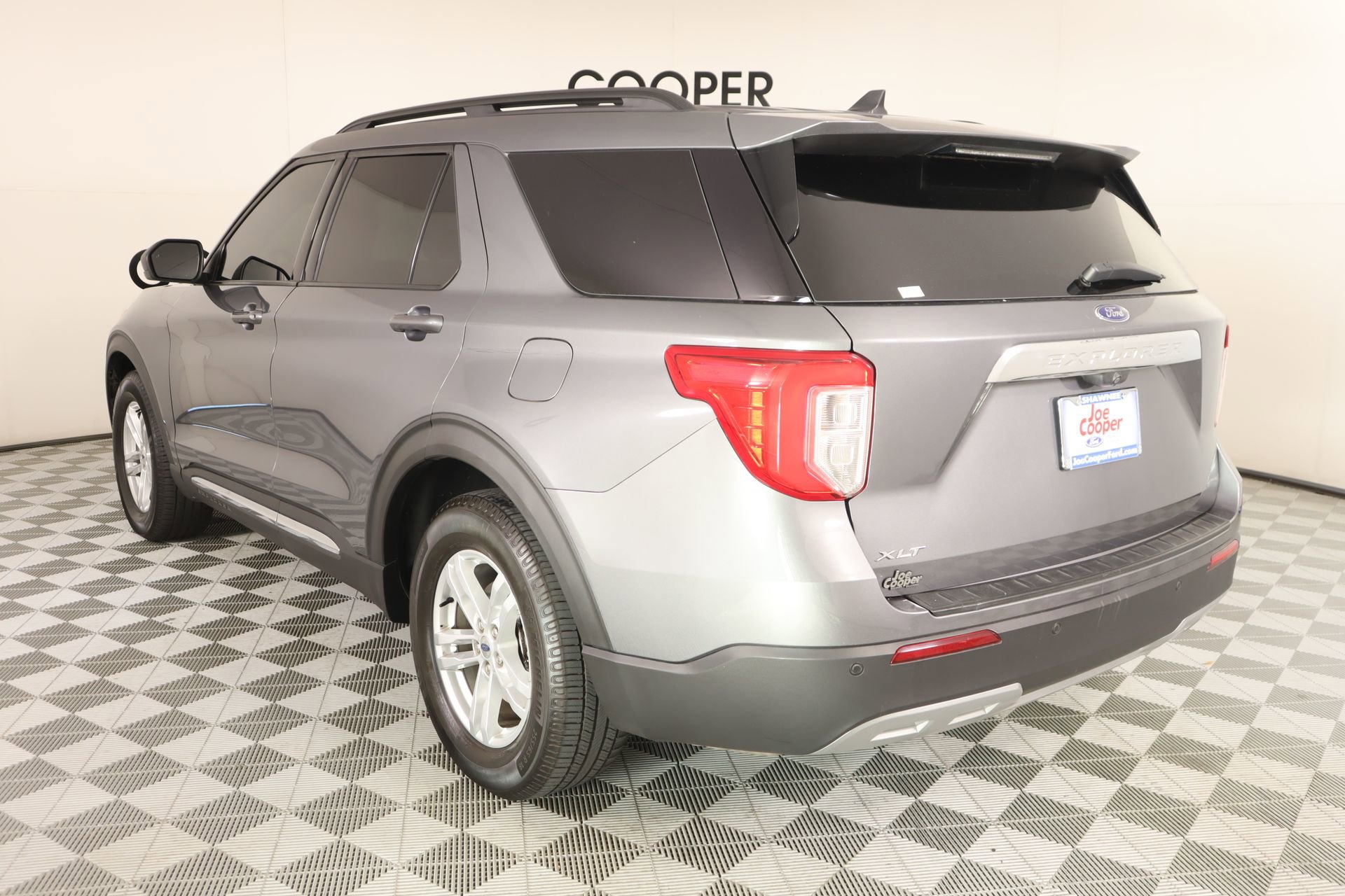Used 2022 Ford Explorer XLT RWD image 23