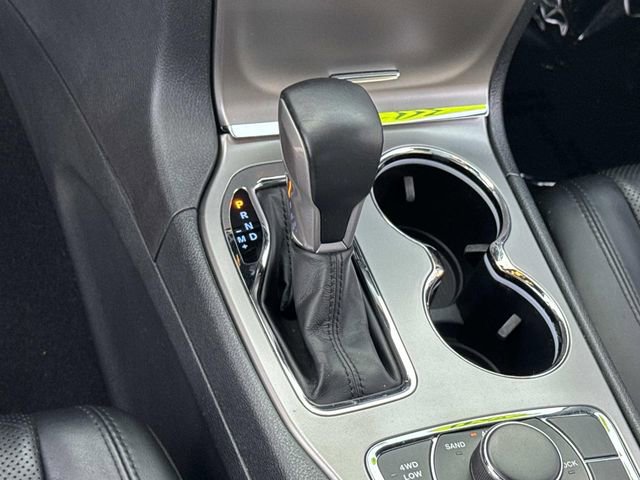 Used 2020 Jeep Grand Cherokee Limited w/ Luxury Group II image 23